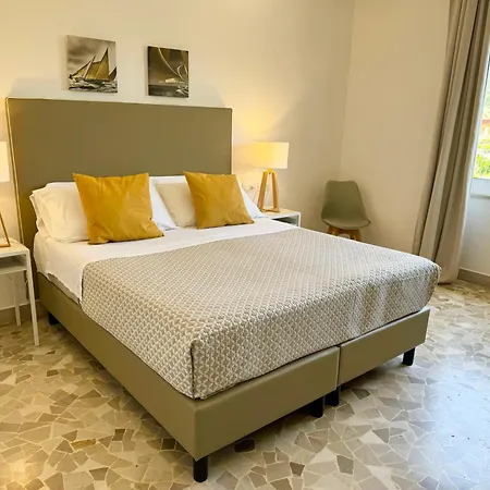Magnolia Bed & Breakfast *