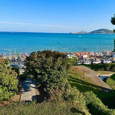 Bed and Breakfast Magnolia Φόρμια