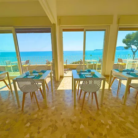 Magnolia Guest house Formia